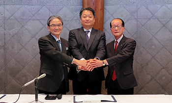 富士五湖を芸術の街へ　日展が参画