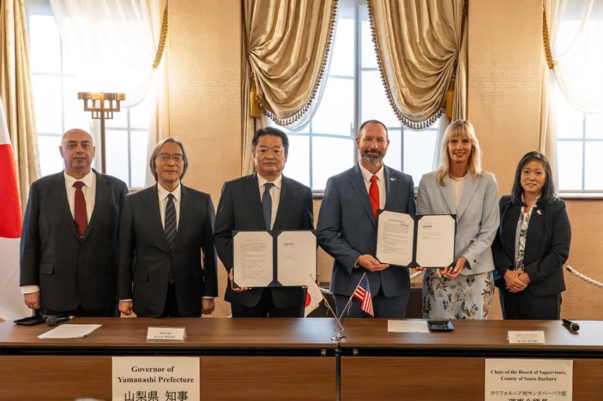 カリフォルニア州サンタバーバラ郡と山梨県が「友好協力に関する覚書」を締結